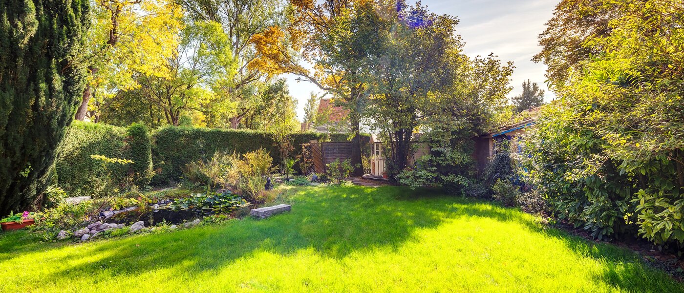 联排角落别墅 Eichenau 01 花园 13696