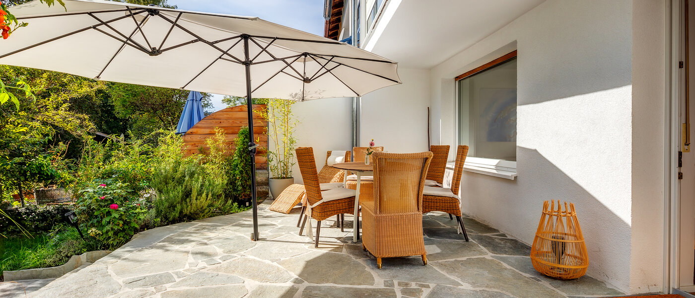 联排角落别墅 Eichenau 02 露台 13696