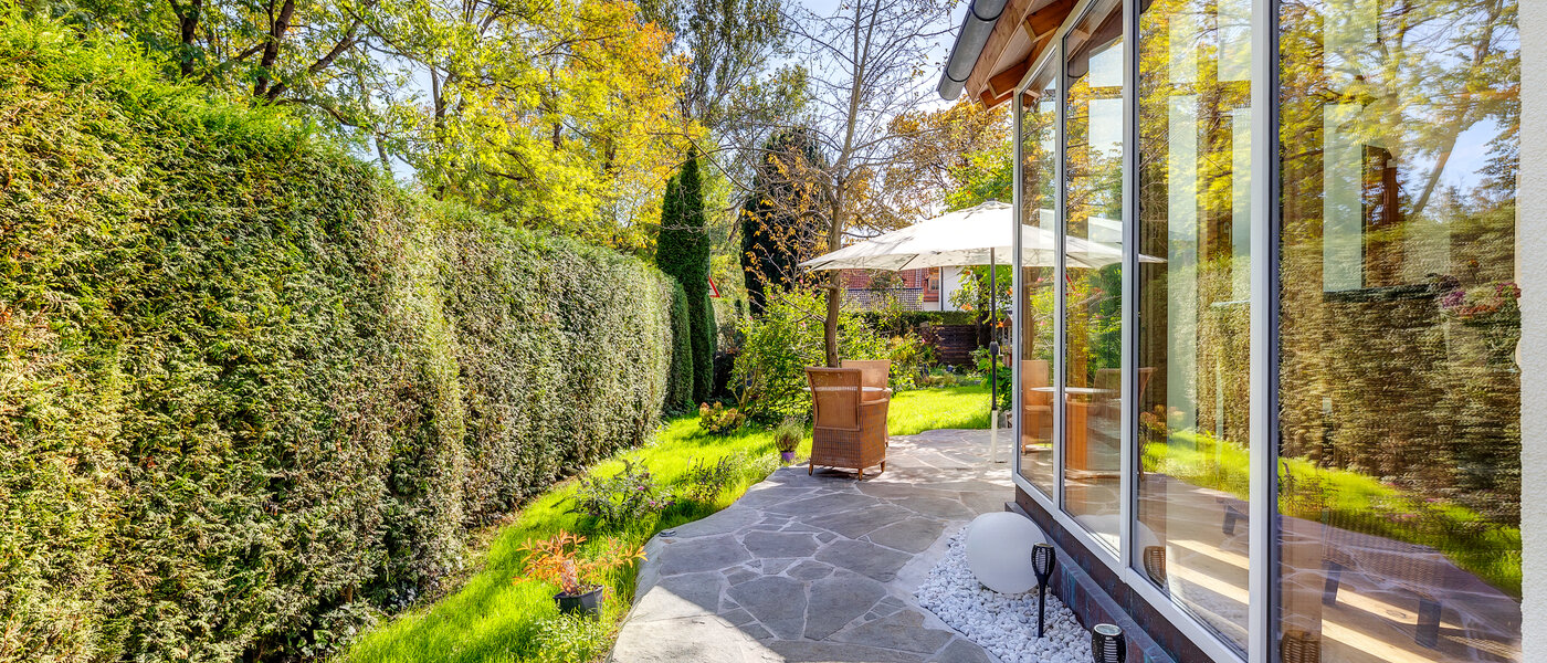 联排角落别墅 Eichenau 04 露台 13696