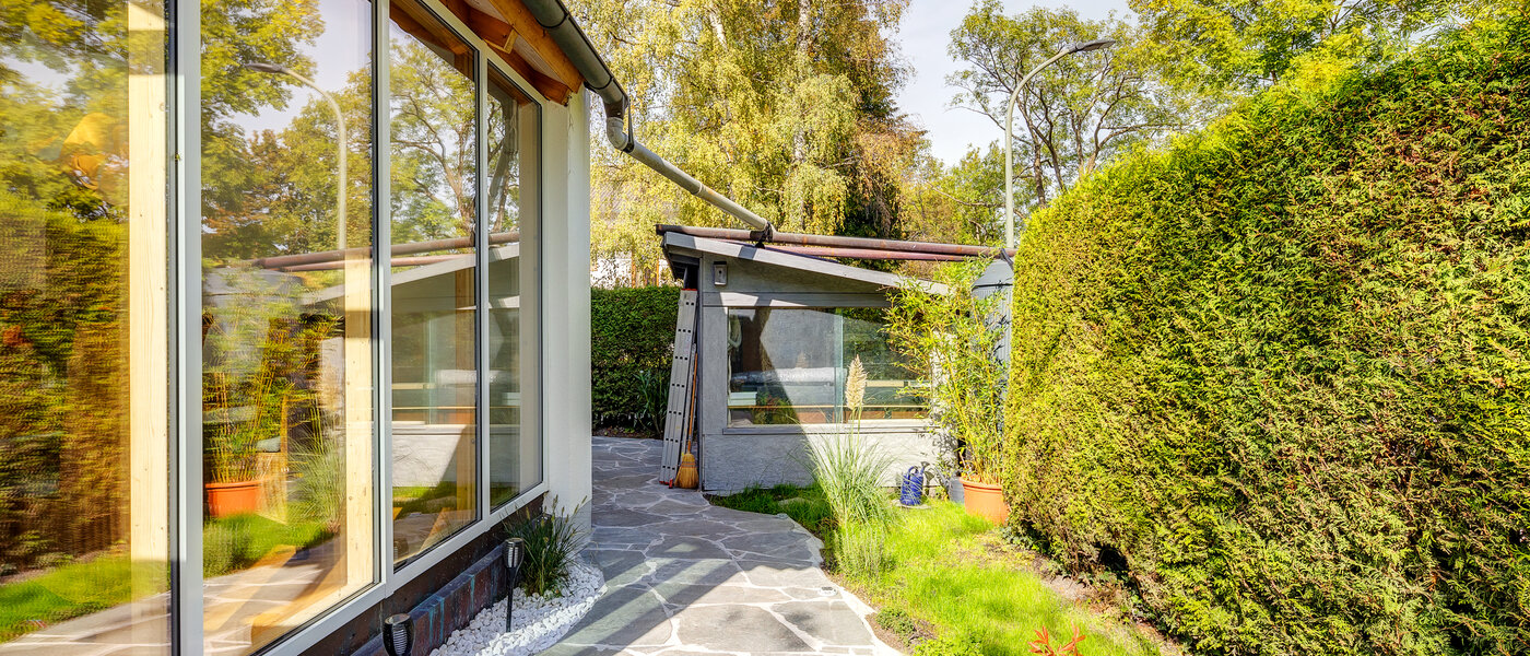 联排角落别墅 Eichenau 06 露台 13696