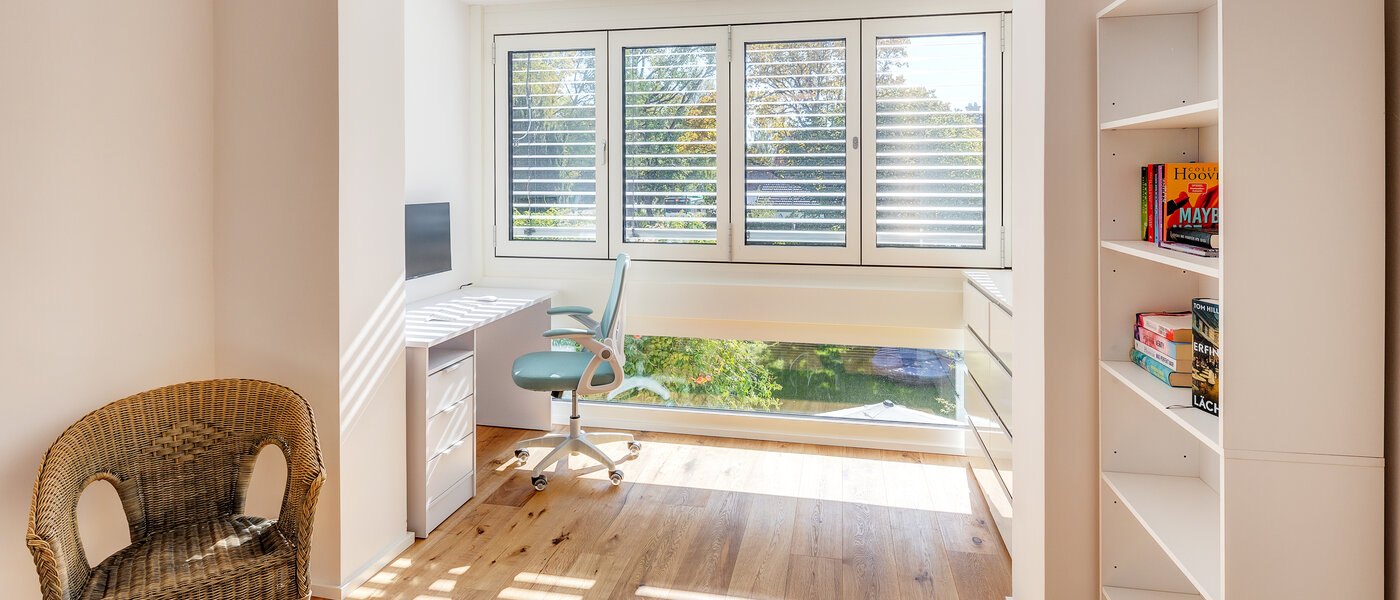 联排角落别墅 Eichenau 02 第一卧室 13696