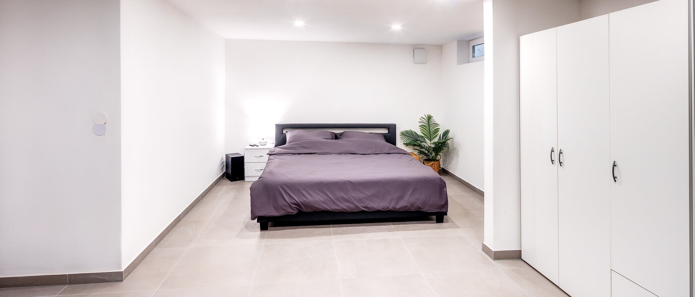 联排角落别墅 Eichenau 01 客房 13696