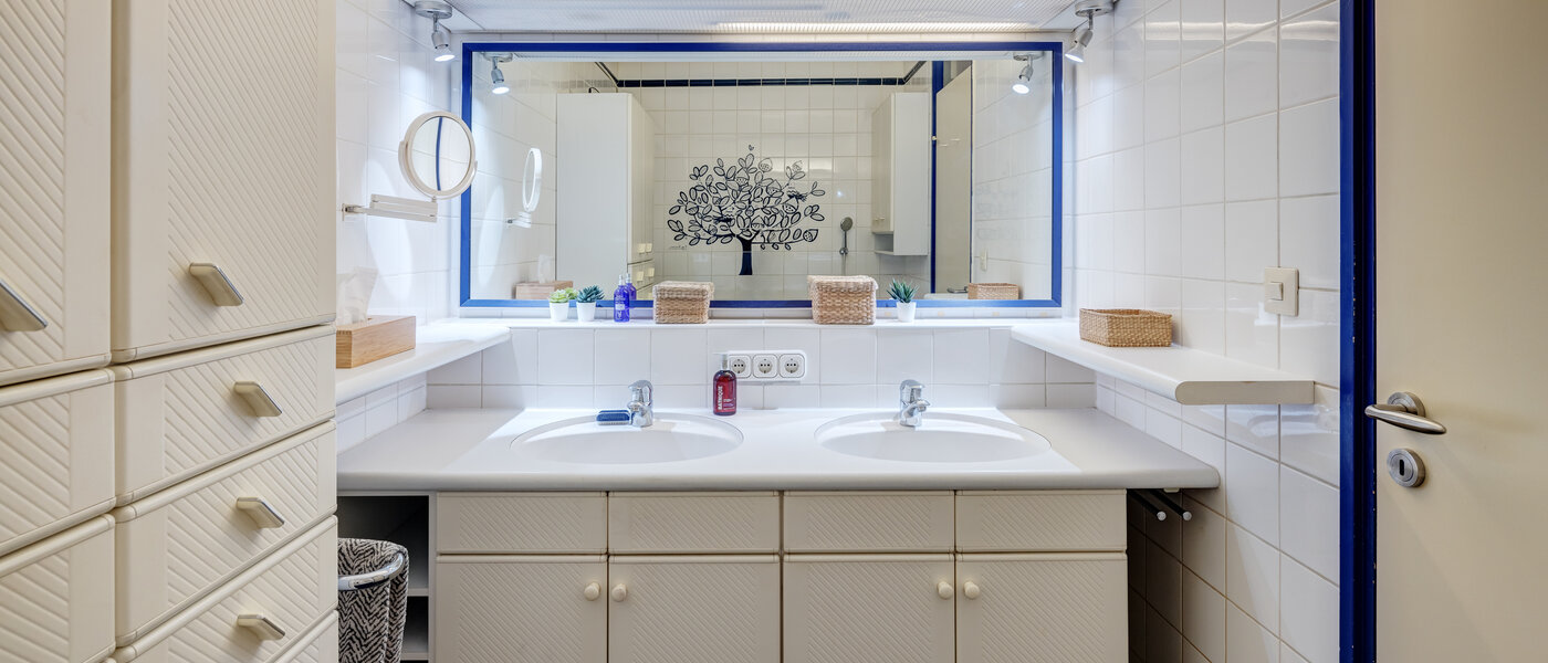 公寓 Ottobrunn 01 第一卫生间 13870