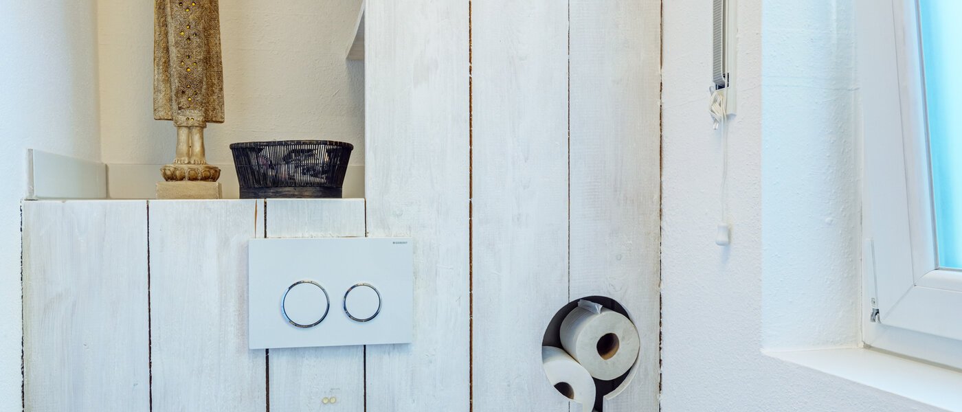 半独立式住宅 Ottobrunn 02 客用厕所 14180