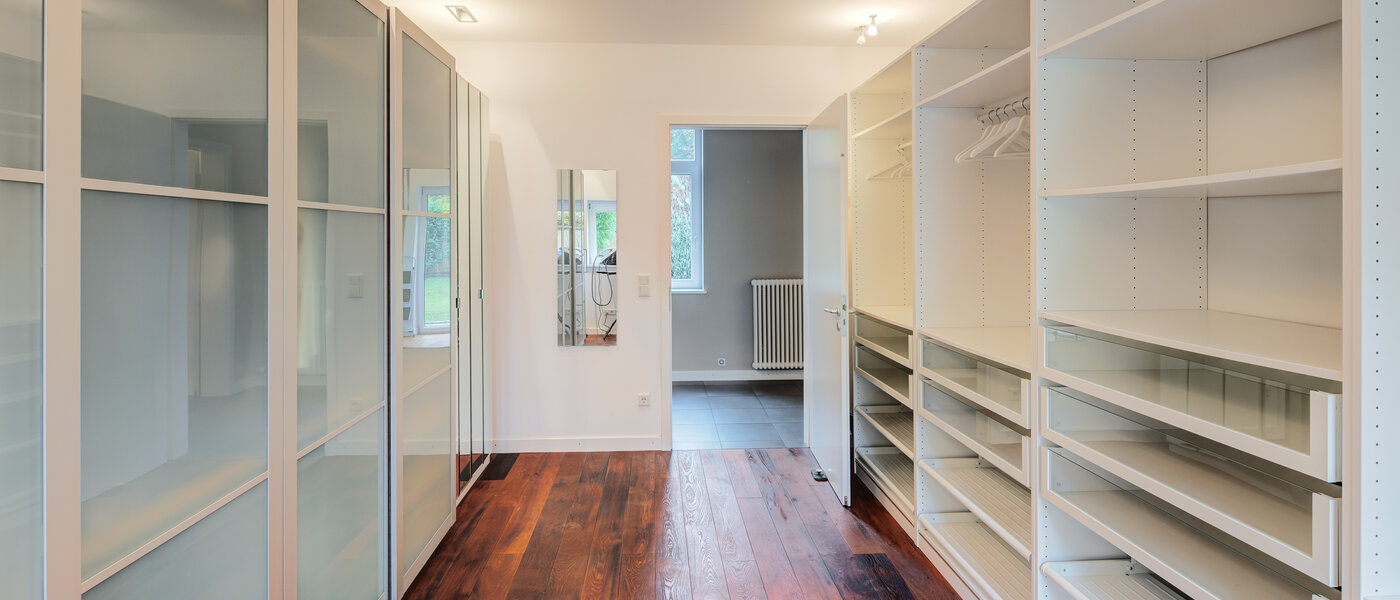 房子 Vaterstetten 04 步入式衣橱 14635