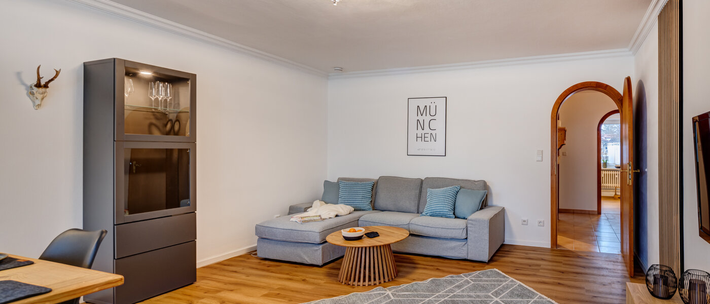 屋顶露台公寓 München Nymphenburg 03 客厅 14694