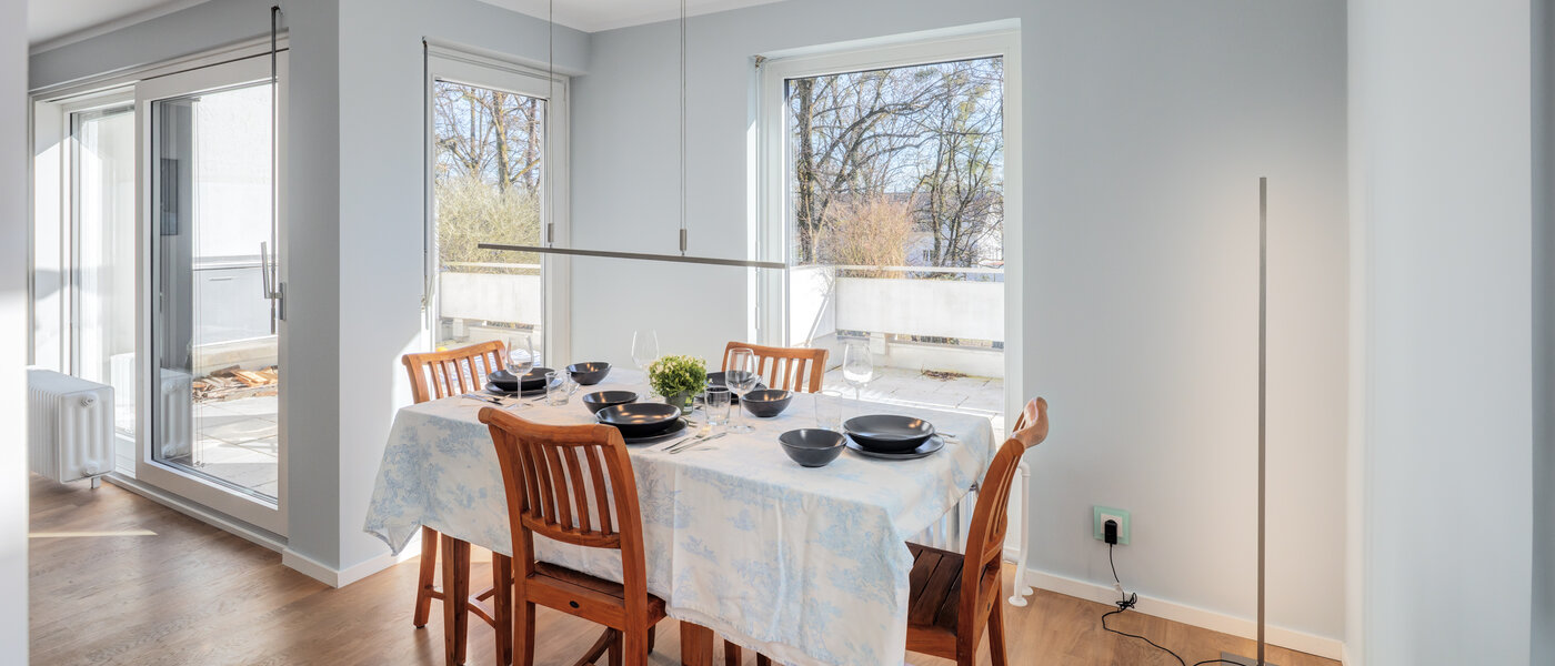 屋顶露台公寓 München Nymphenburg 01 用餐区 14775