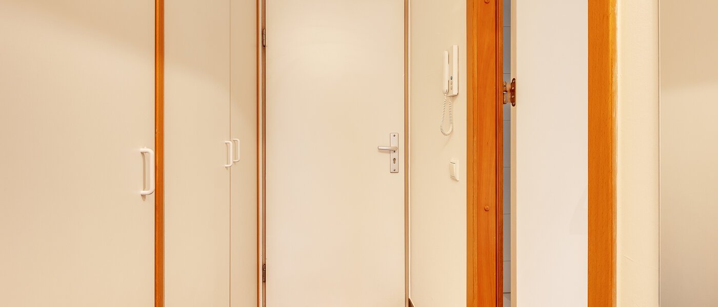 租用公寓 München Maxvorstadt - Museumsviertel 01 门厅 4250