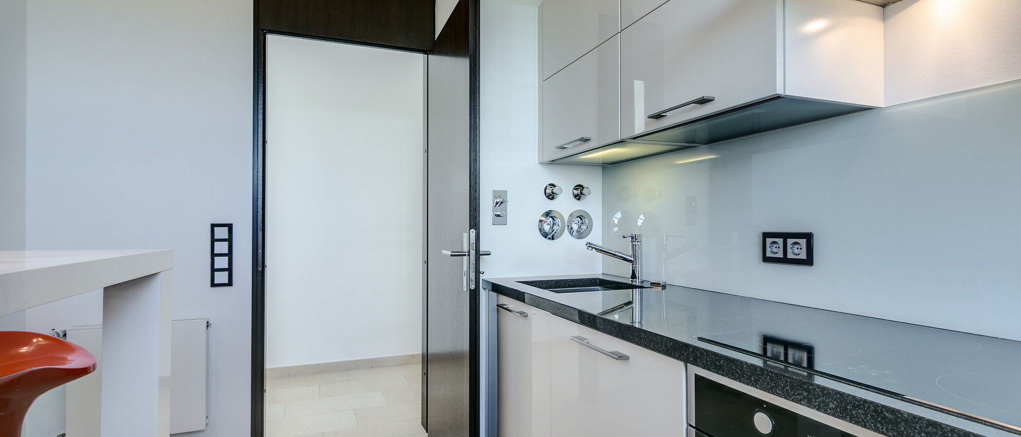 屋顶露台公寓 München Arabellapark 03 厨房 7279