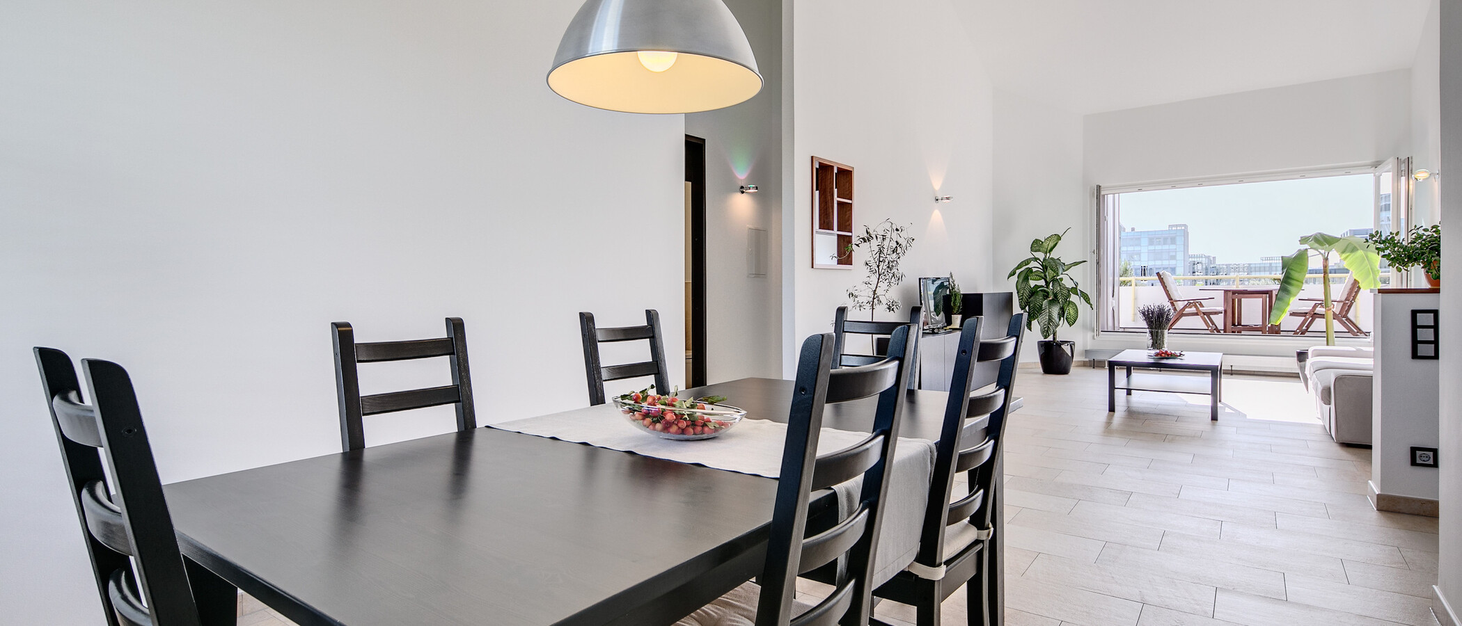 屋顶露台公寓 München Arabellapark 01 餐厅 7279