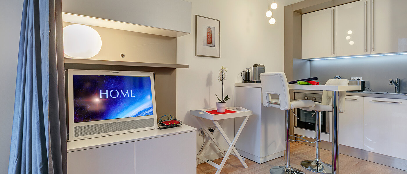 租用公寓 München Bogenhausen 04 客厅 8661