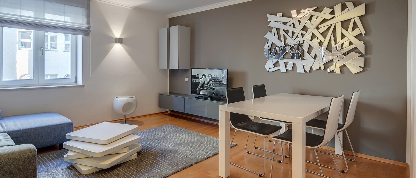 公寓 München Schwabing-Nord (zw. Leopoldstraße & Englischen Garten) 01 客厅 9063