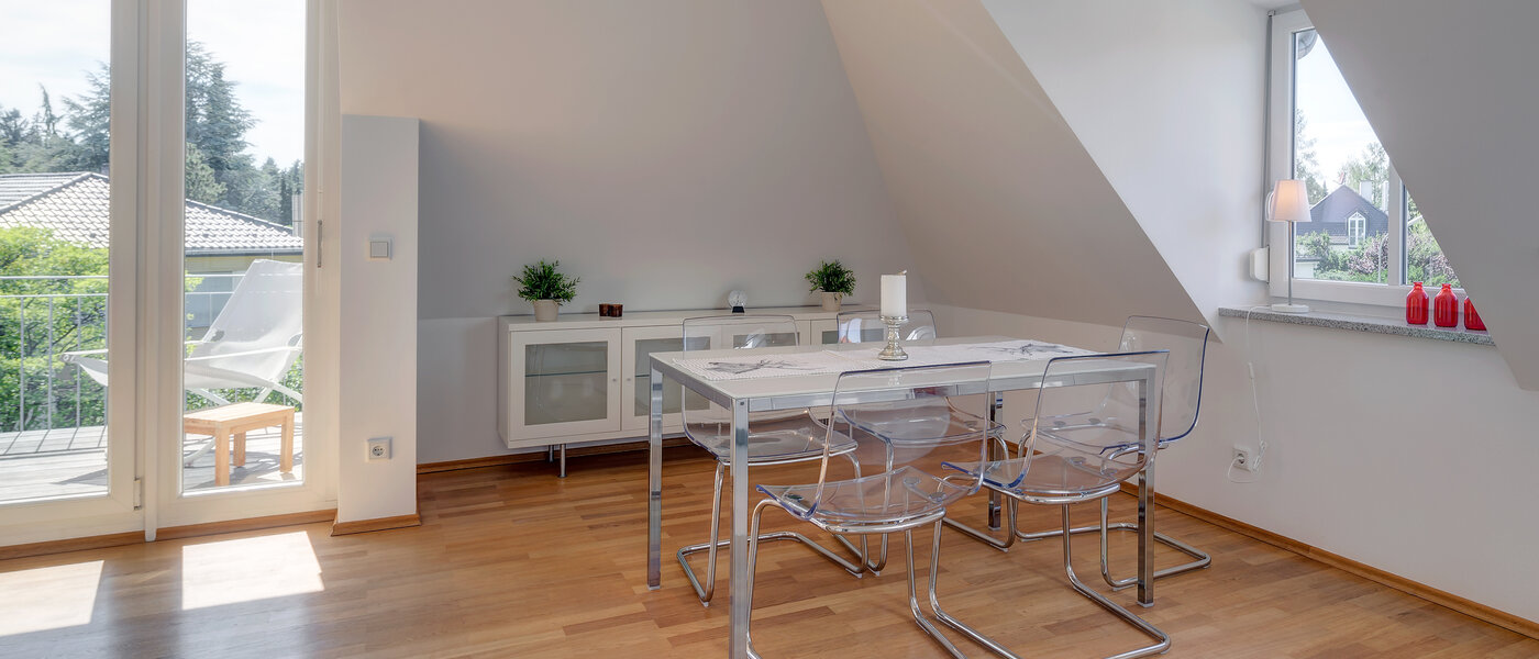 屋顶露台公寓 München Obermenzing 06 客厅 9637