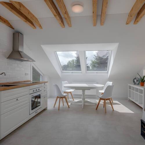 阁楼公寓 与 2 房间 | Feldafing-Tutzing | 11697