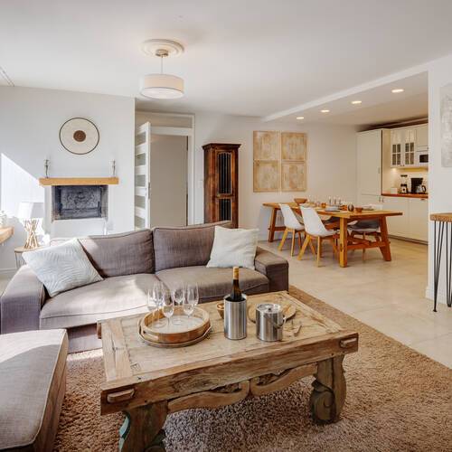 带花园公寓 与 4 房间 | Feldafing | 11698