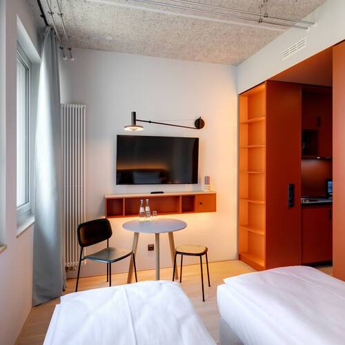 租用公寓 与 1 房间 | Unterföhring | 13905