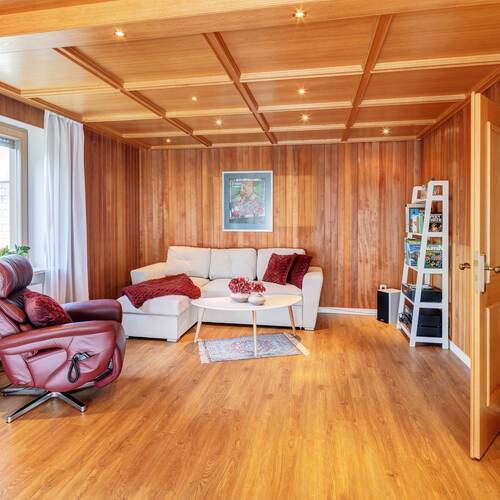 半独立式住宅 与 5 房间 | 慕尼黑-Lochhausen | 14662