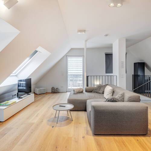 阁楼公寓 与 2 房间 | 慕尼黑-Allach | 14692