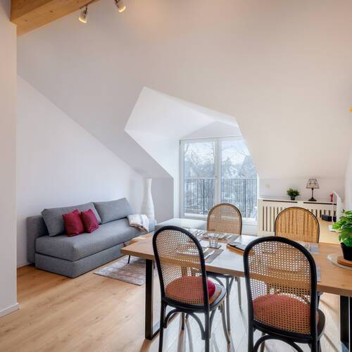 阁楼公寓 与 2.5 房间 | Gröbenzell | 14746