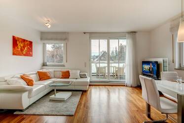 安静明亮的三居室公寓