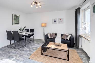 家具和设备齐全的两室公寓