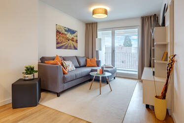 U2 附近带阳台的现代公寓