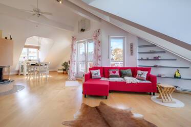 布置非常精美的 阁楼公寓 在 Neubiberg