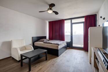 带家具的 公寓 在 Moosach