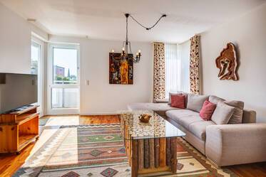 时尚三居室公寓，带阳台