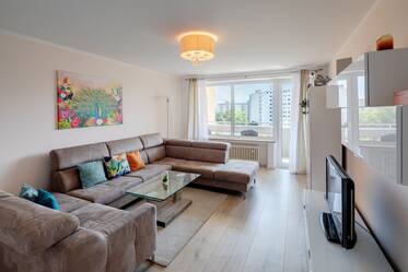 宁静的绿色住宅区，绿树成荫