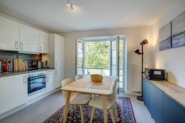 明亮、家具齐全的 1.5 室公寓出租