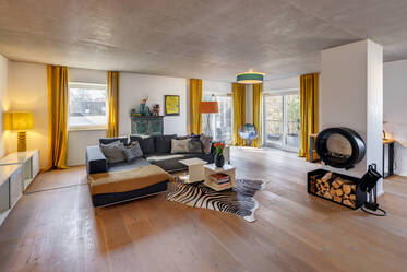 位于 Solln 的四室顶层公寓独家出租