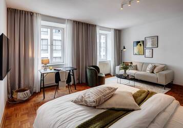 时尚瑰宝，坐落于尊贵地段