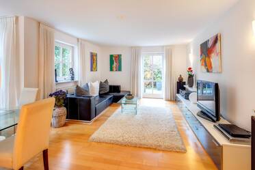 令人惊叹的带露台和花园的小别墅公寓