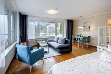 宽敞的 1 室公寓，带两个阳台