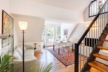 令人惊叹的复式画廊公寓，享有绝佳视野