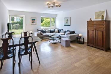 迷人的70年代中段联排别墅