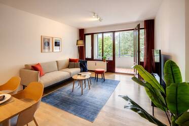 带家具的 公寓 在 Neuperlach