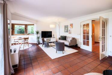 半独立式住宅，可直接通往湖畔