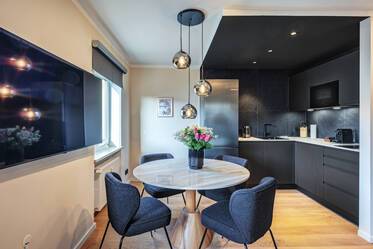 现代公寓，布局合理，现正出租