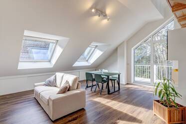 布置非常精美的 双层公寓 在 Trudering