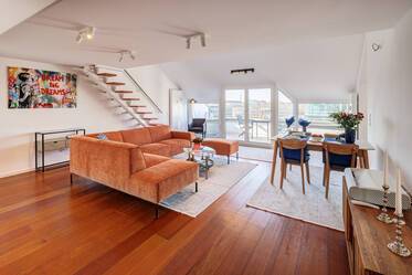 带家具的 越层公寓 在 Maxvorstadt