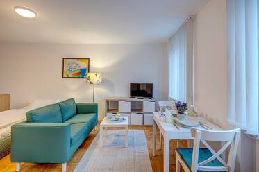 靠近 U2/U7 Untersbergstraße 地铁的宽敞公寓