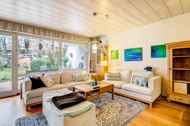 Charmantes Familienhaus in Obermenzing mit wunderschönem Garten