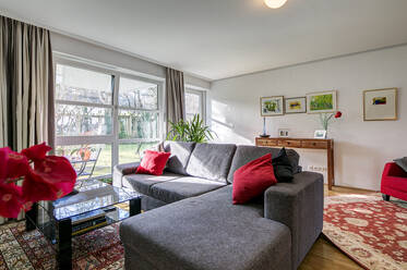 Gartenwohnung in sehr guter Lage in M-Bogenhausen