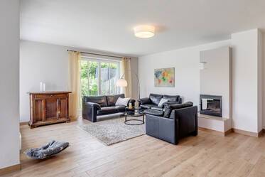 布置非常精美的 半独立式住宅 在 Oberhaching