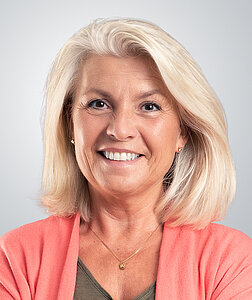 Dr. Cornelia Koronakis